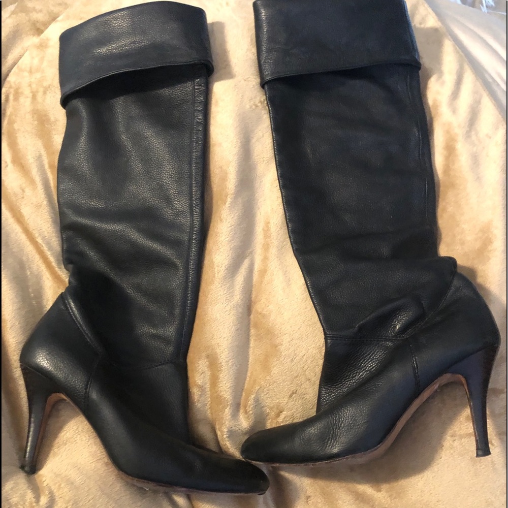 VERO CUNIO Italian superior genuine black leather high calf heel boots.